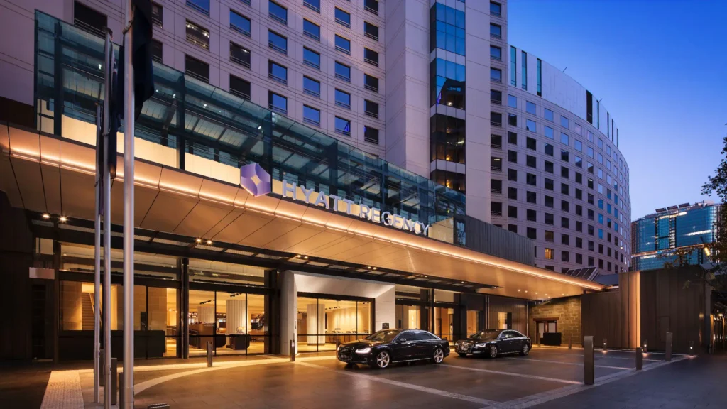 Hyatt Regency Sydney P044 Porte Cochere.16x9