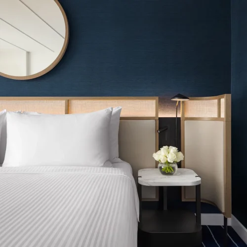 Accommodation 13 Hyatt-Regency-Sydney-P244-King-Harbour-View-Guestroom.16x9