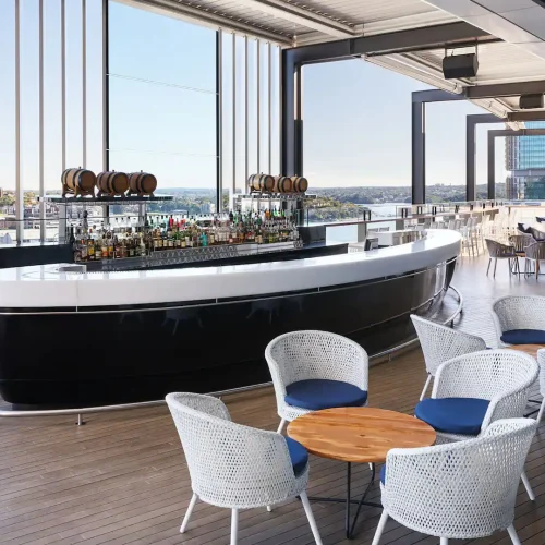 Accommodation 18 SYDRS-P0073-Zephyr-Bar-Daytime.16x9