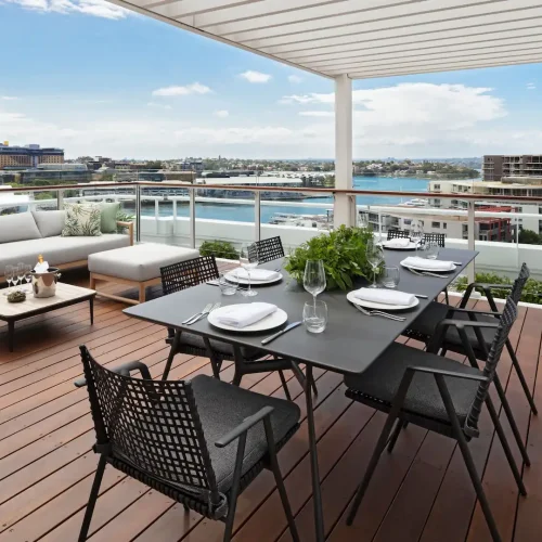 Accommodation 11 SYDRS-P0272-Regency-Terrace-Suite-Terrace-Dining.16x9